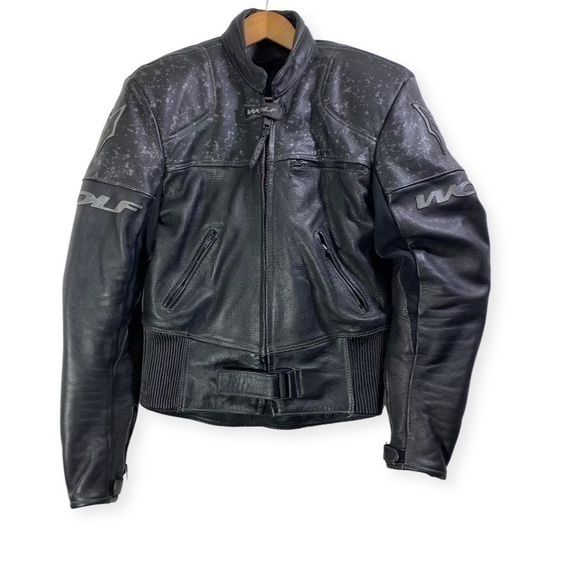 Vintage WOLF Black Leather Motorcycle // Biker JacketSize 40 or M